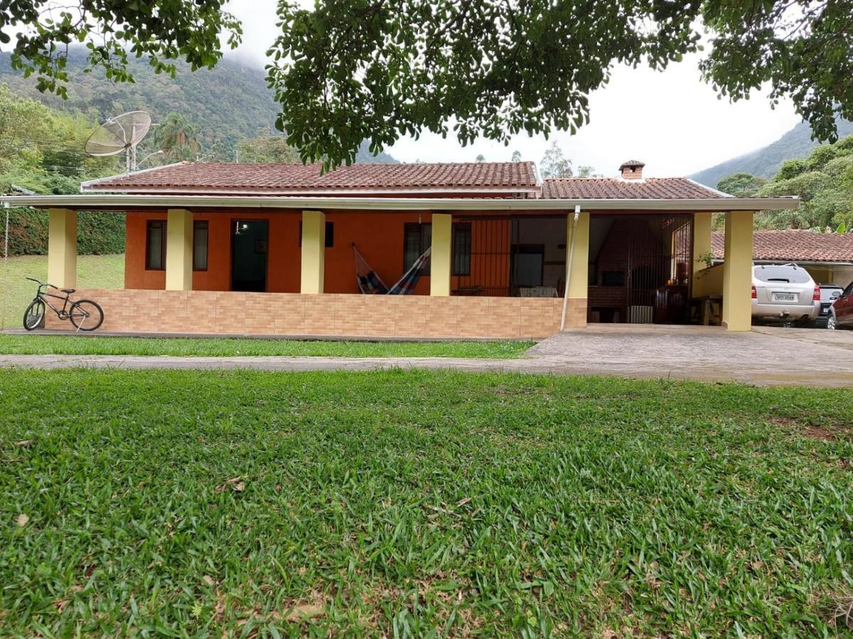 Recanto Magalhaes Sao Bento do Sapucai Ngoại thất bức ảnh